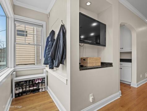 2124 West Eastwood Avenue Chicago IL 60625