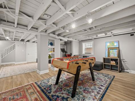 2124 West Eastwood Avenue Chicago IL 60625