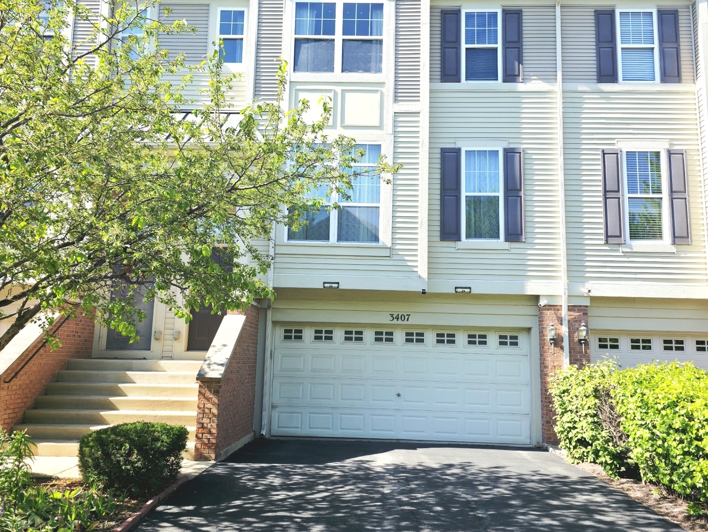 3407 Bradbury Circle Aurora IL 60504