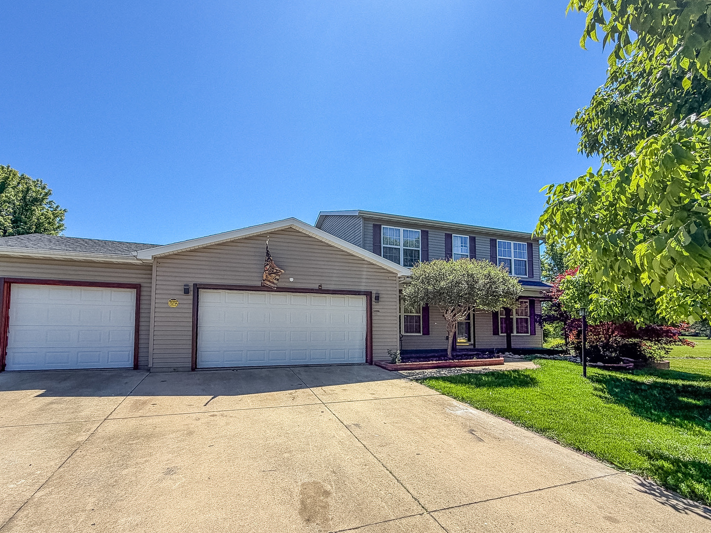 702 Balsam Drive St. Joseph IL 61873