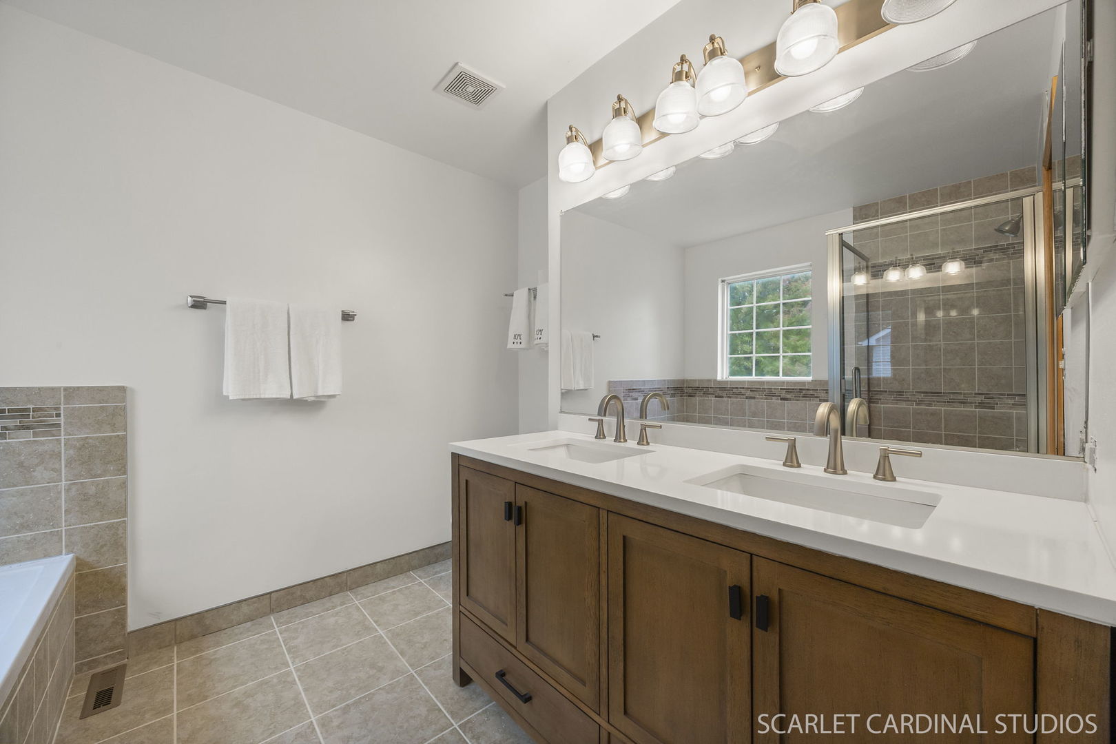 2235 Cheshire Drive Aurora IL 60502