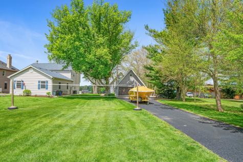 835 Lake Holiday Drive Lake Holiday IL 60548