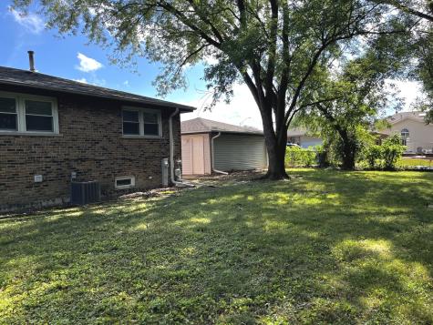 2724 Lake Park Drive Lynwood IL 60411