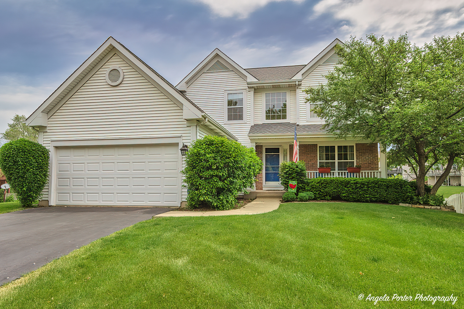 411 Lake Plumleigh Way Algonquin IL 60102