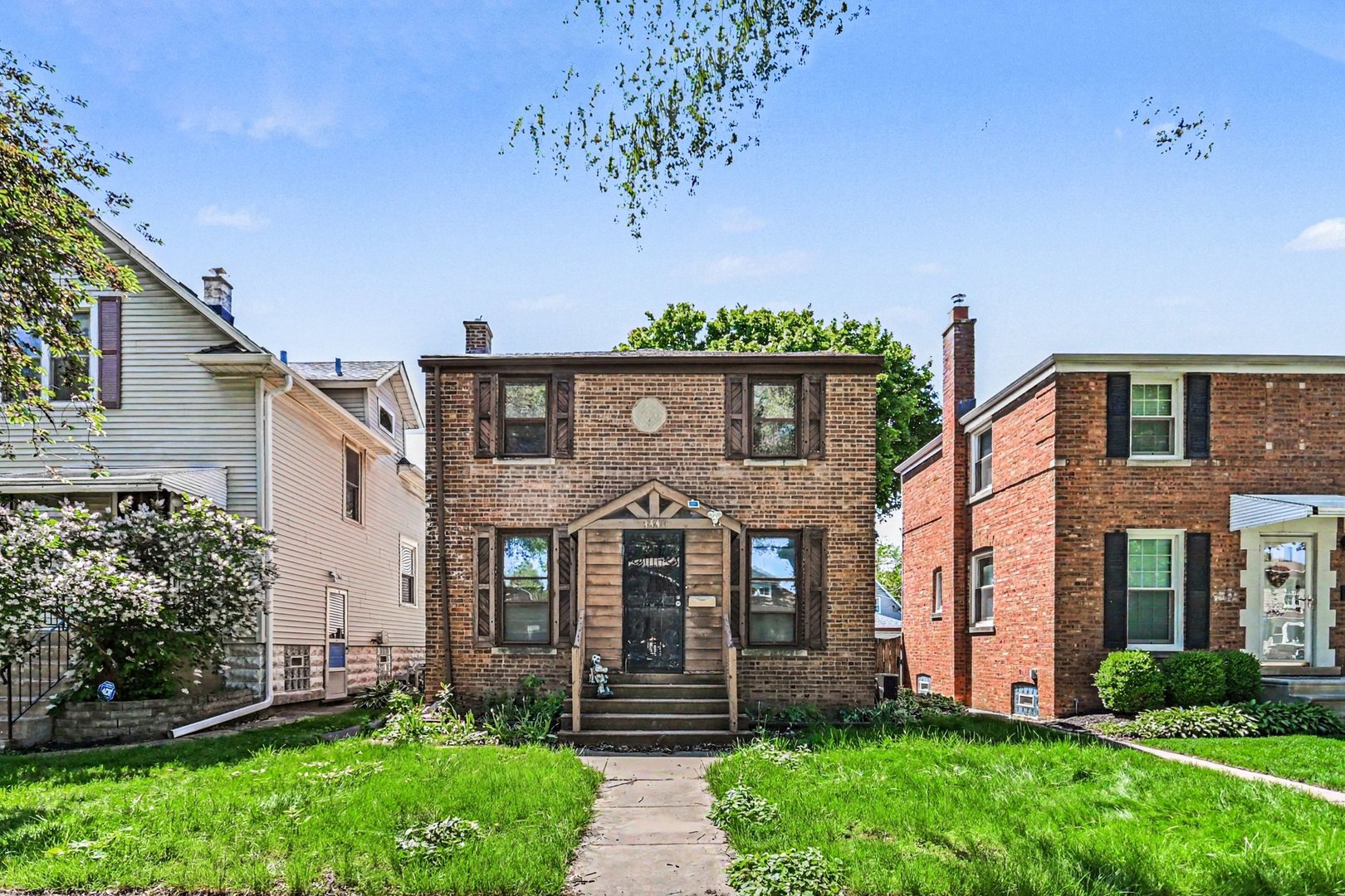 4440 North La Crosse Avenue Chicago IL 60630
