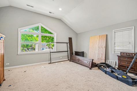 4440 North La Crosse Avenue Chicago IL 60630