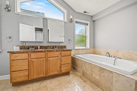 4440 North La Crosse Avenue Chicago IL 60630