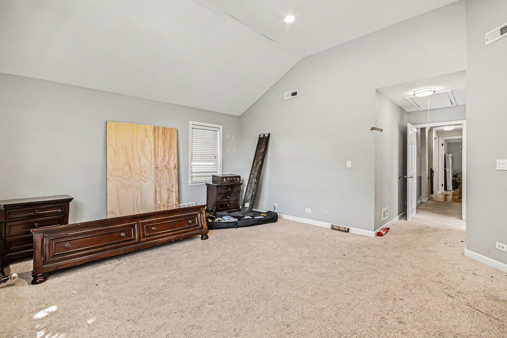 4440 North La Crosse Avenue Chicago IL 60630