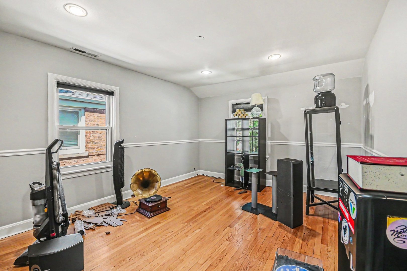 4440 North La Crosse Avenue Chicago IL 60630