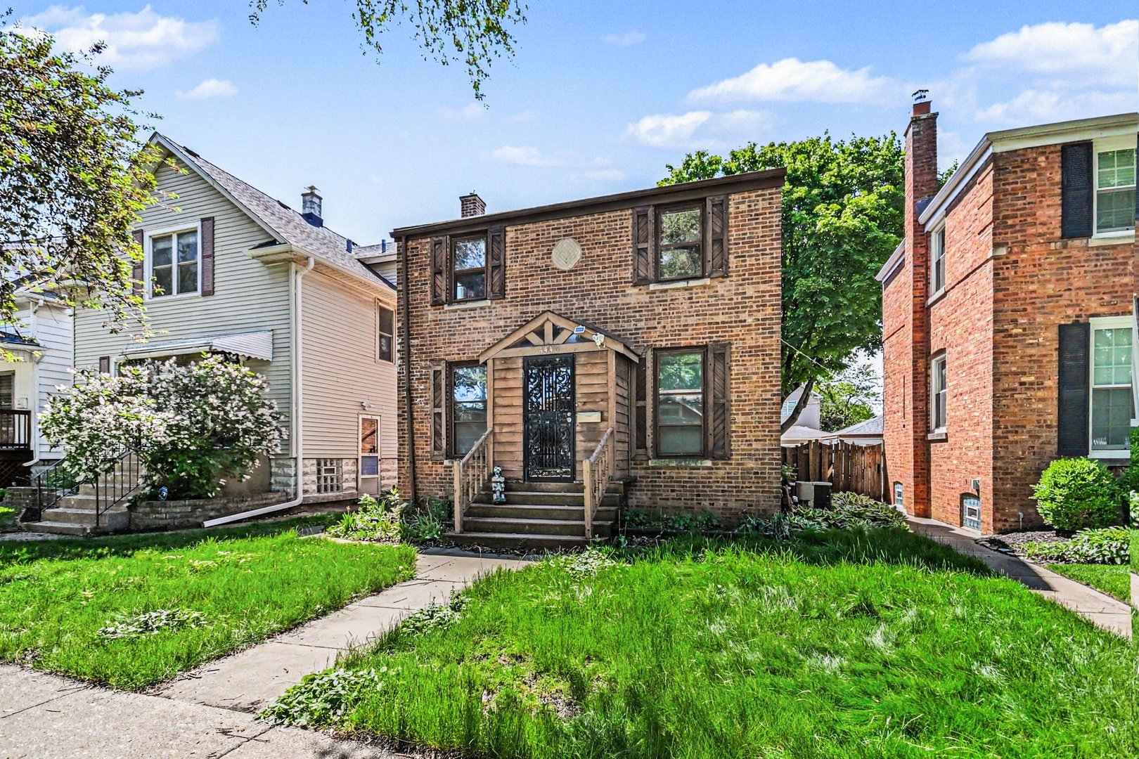 4440 North La Crosse Avenue Chicago IL 60630