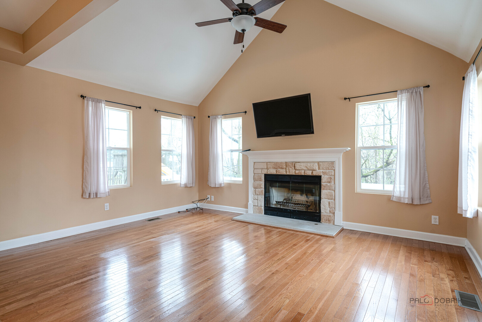 40431 North Fairview Street Antioch IL 60002