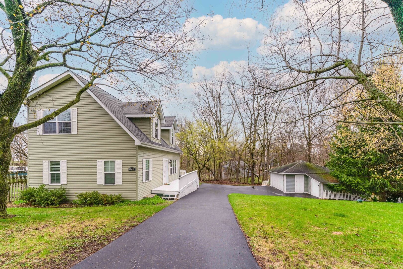 40431 North Fairview Street Antioch IL 60002