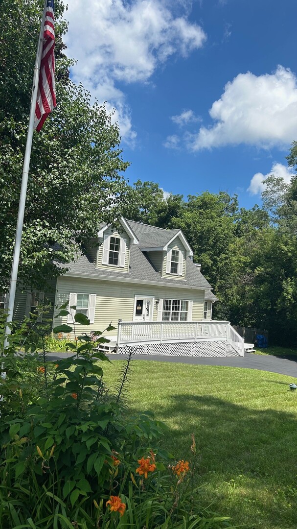 40431 North Fairview Street Antioch IL 60002