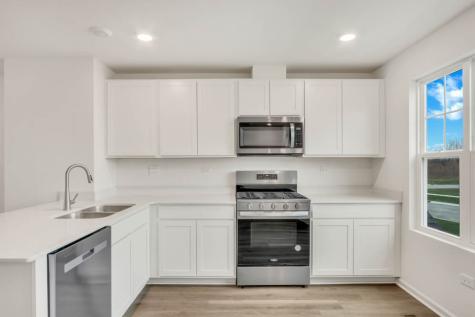 434 Lakeshore Court St. Charles IL 60174