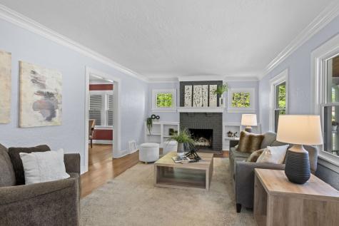 331 East Russell Street Barrington IL 60010