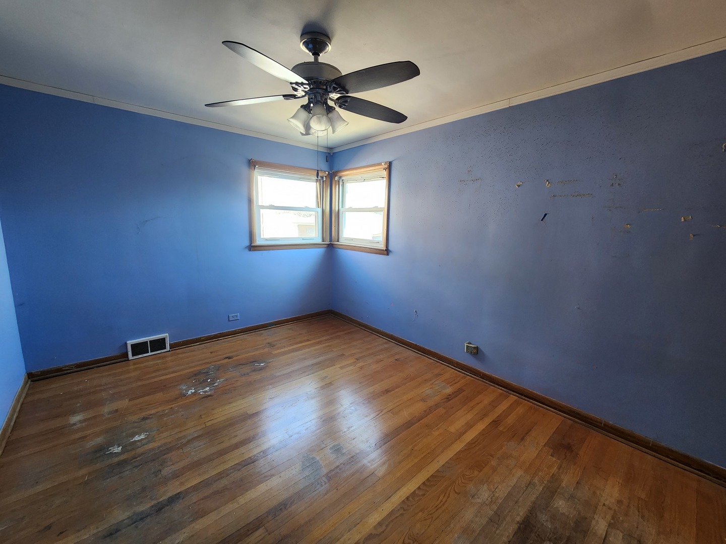 5711 South Mayfield Avenue Chicago IL 60638
