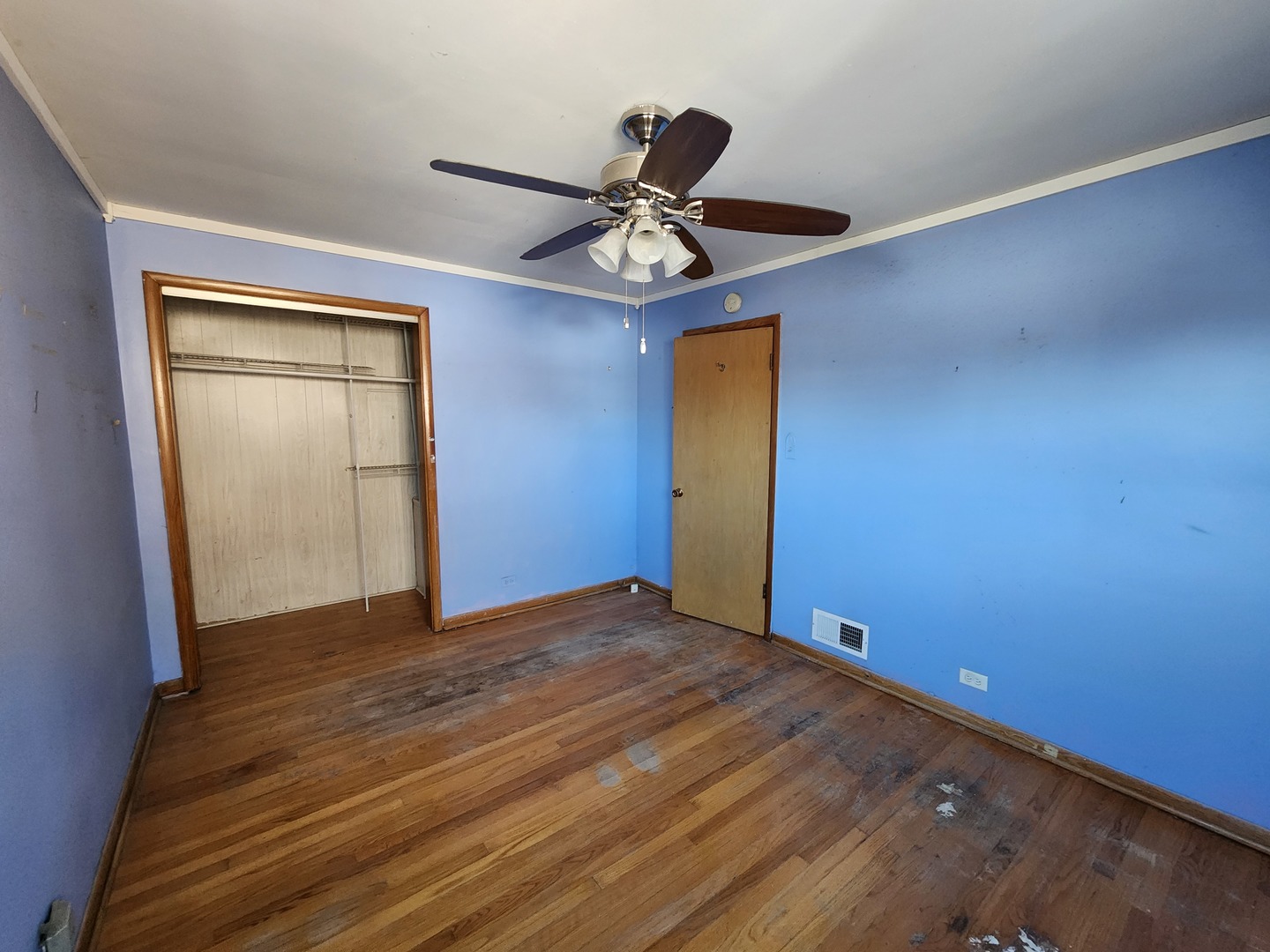5711 South Mayfield Avenue Chicago IL 60638
