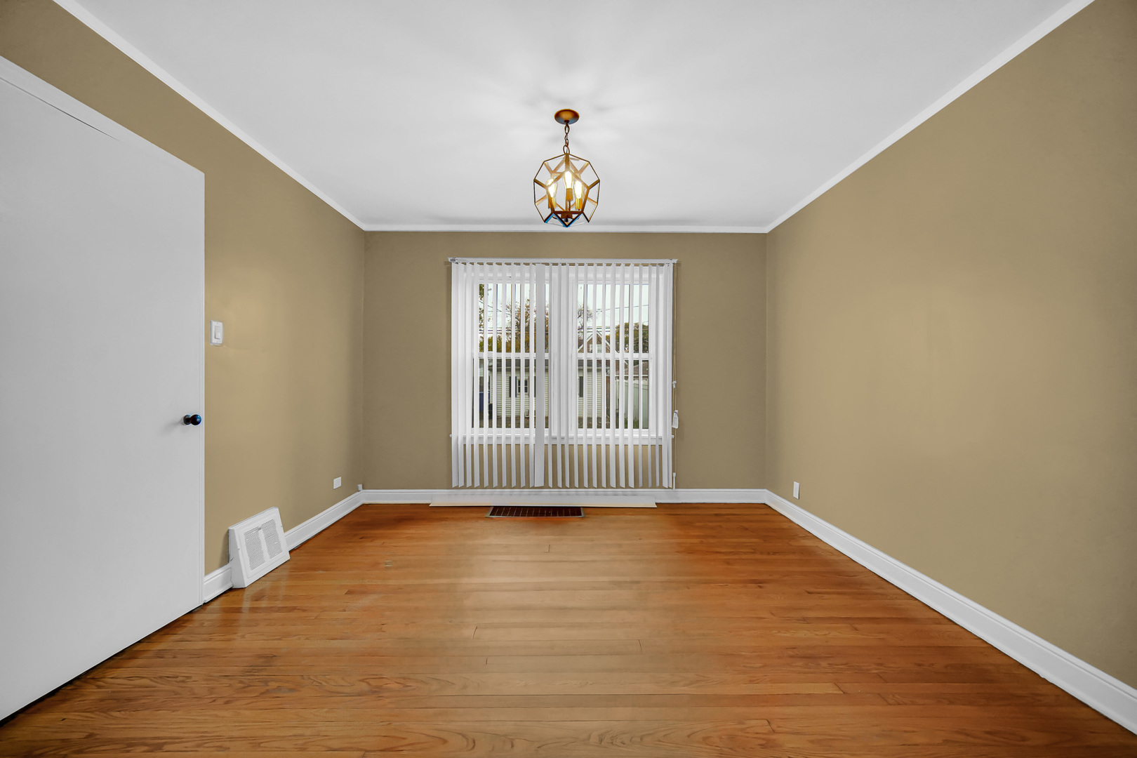 10626 South Prairie Avenue Chicago IL 60628