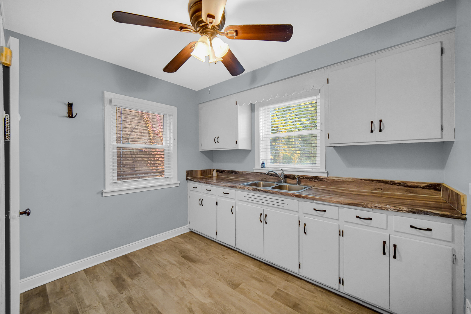 10626 South Prairie Avenue Chicago IL 60628