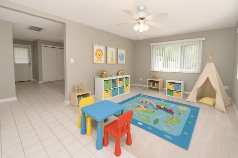 1107 West White Oak Street Arlington Heights IL 60005