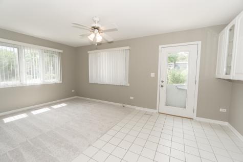 1107 West White Oak Street Arlington Heights IL 60005