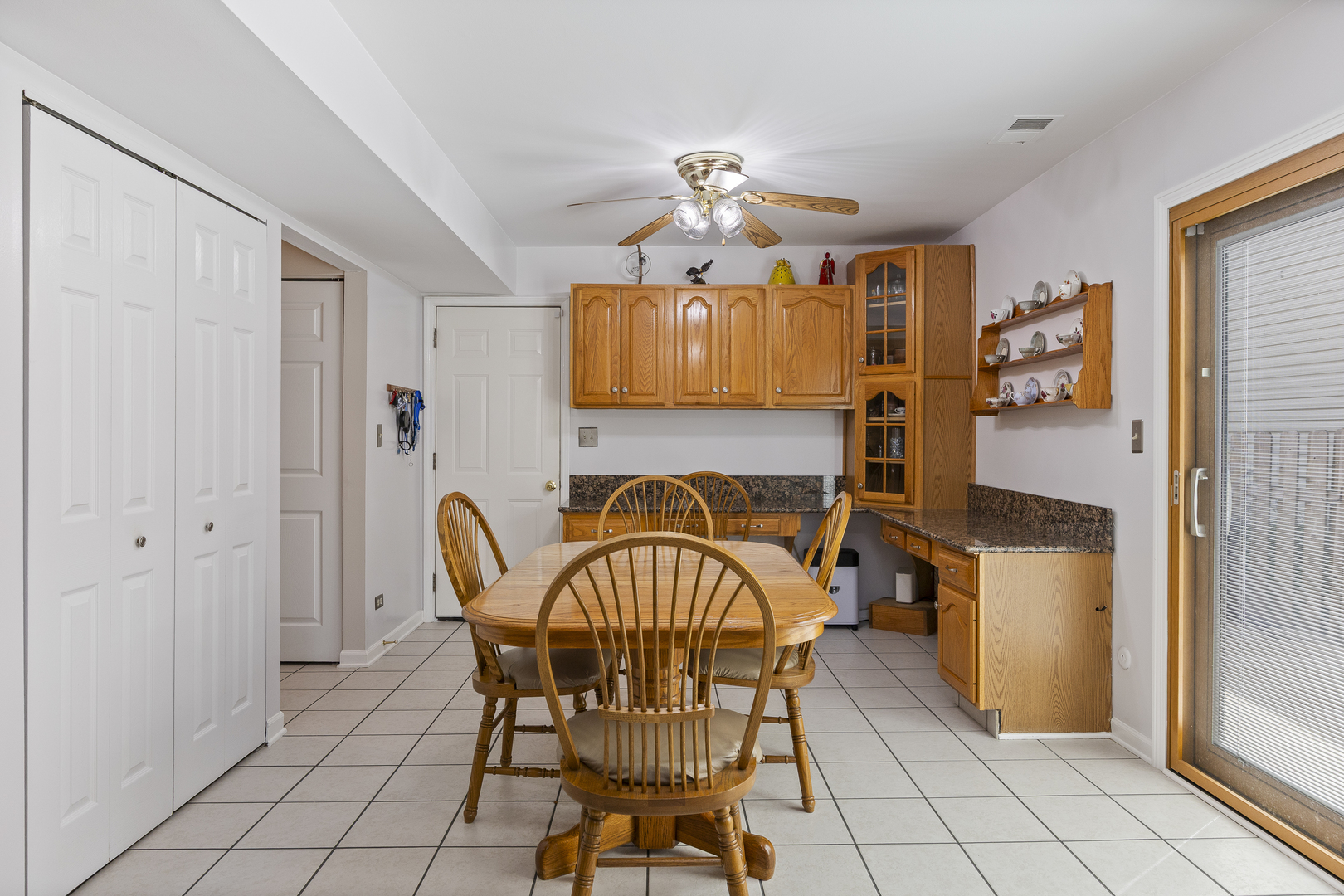 716 Sand Creek Drive Carol Stream IL 60188