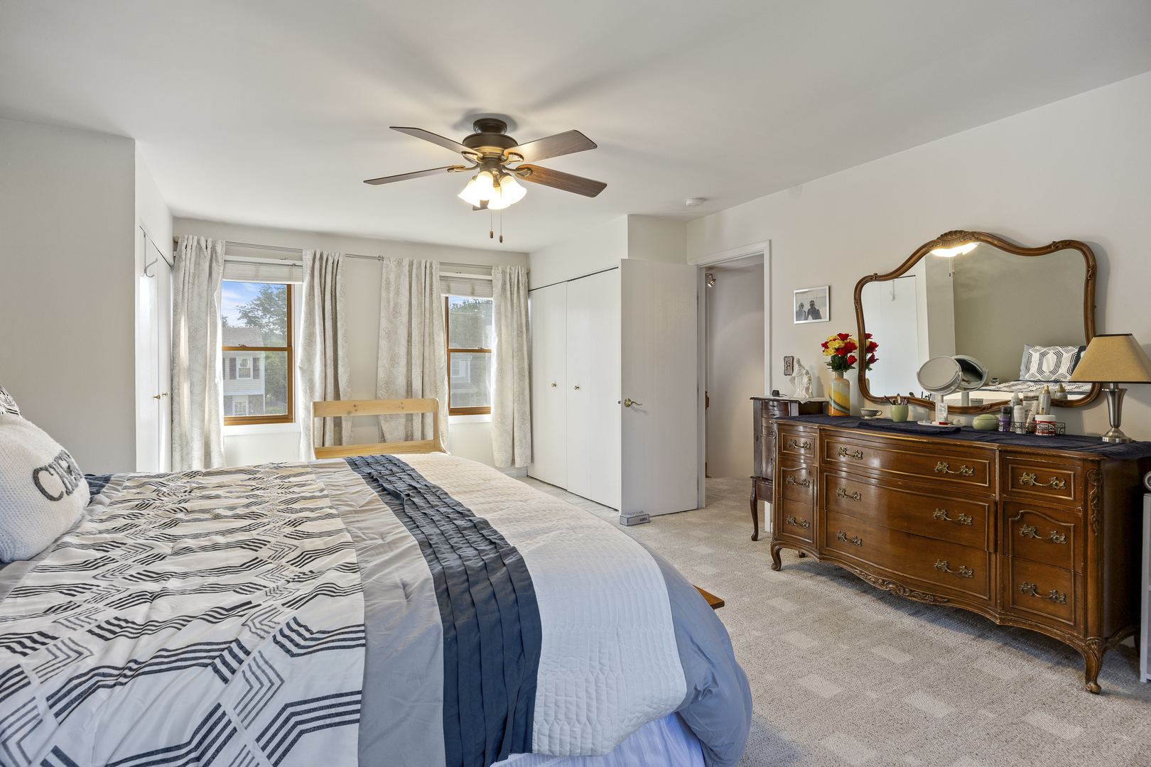 716 Sand Creek Drive Carol Stream IL 60188