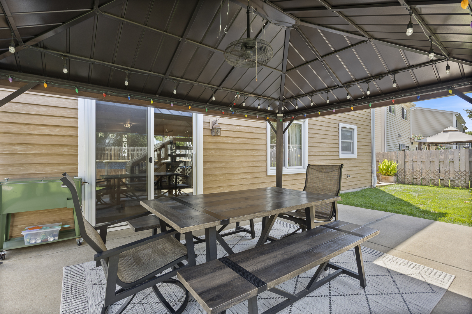 716 Sand Creek Drive Carol Stream IL 60188