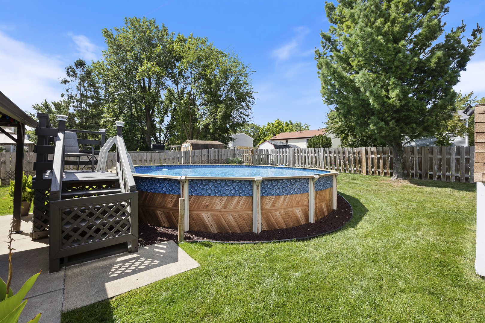 716 Sand Creek Drive Carol Stream IL 60188