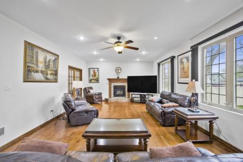 9746 Merrimac Avenue Oak Lawn IL 60453