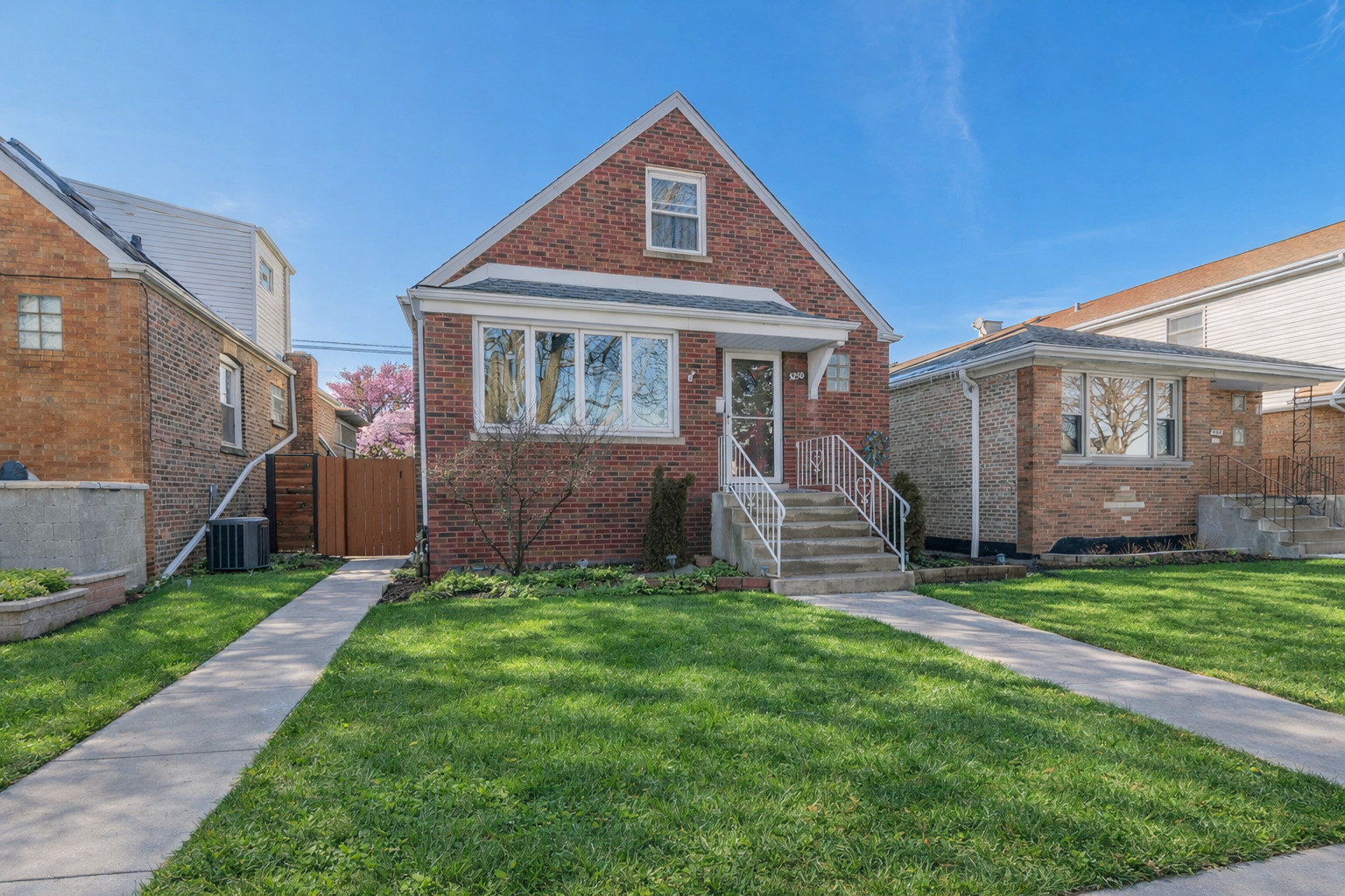 5250 South Nagle Avenue Chicago IL 60638