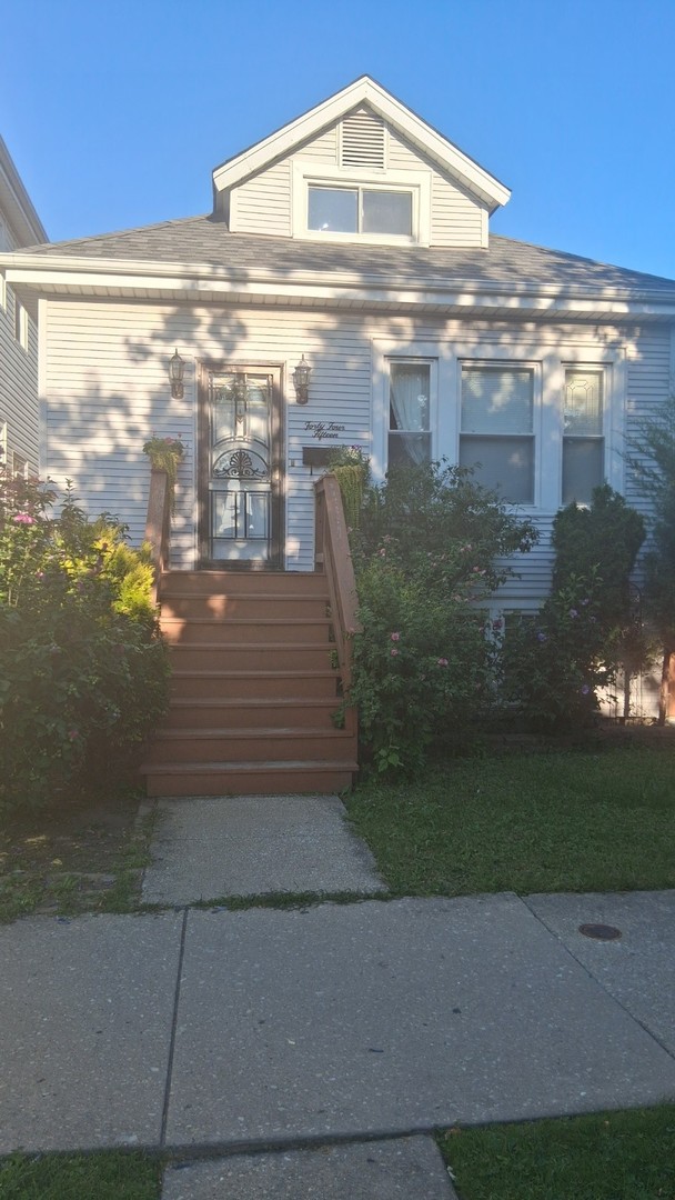 4415 South Rockwell Street Chicago IL 60632