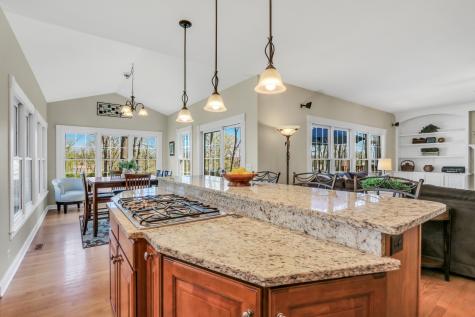 2890 Trail Crest Lane Lindenhurst IL 60046