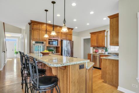 2890 Trail Crest Lane Lindenhurst IL 60046