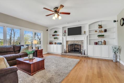 2890 Trail Crest Lane Lindenhurst IL 60046