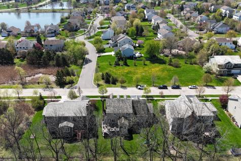 2890 Trail Crest Lane Lindenhurst IL 60046