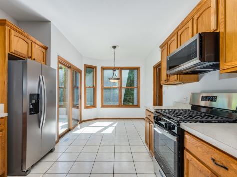 521 Ridgewood Drive Antioch IL 60002