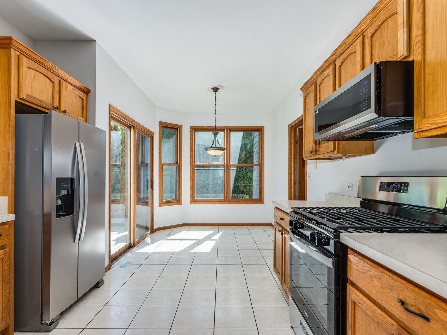 521 Ridgewood Drive Antioch IL 60002