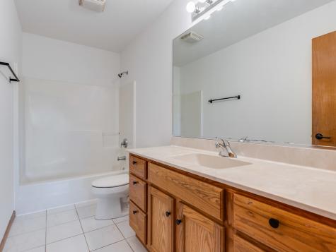 521 Ridgewood Drive Antioch IL 60002