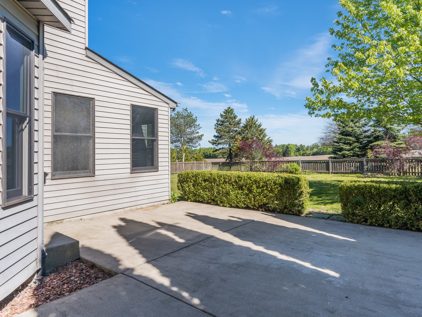 521 Ridgewood Drive Antioch IL 60002