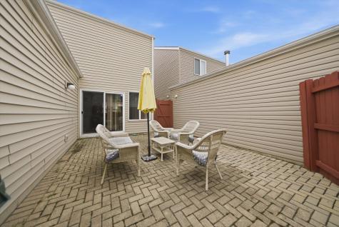1615 Victoria Park Circle Aurora IL 60504
