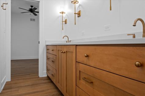 482 Deerfield Drive Oswego IL 60543