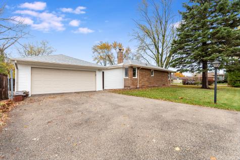 138 West Janice Lane Addison IL 60101