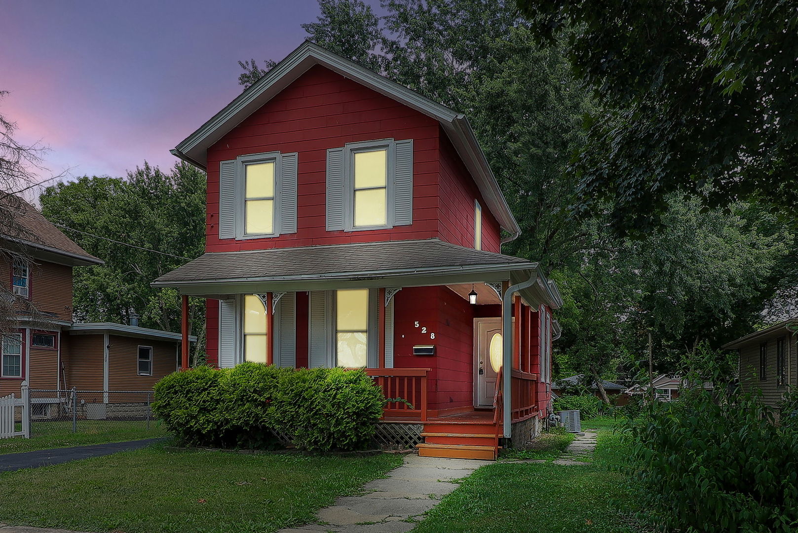 528 5th Street Aurora IL 60505