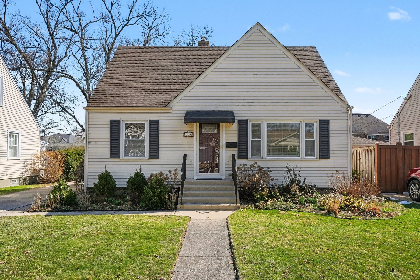 995 South Swain Avenue Elmhurst IL 60126