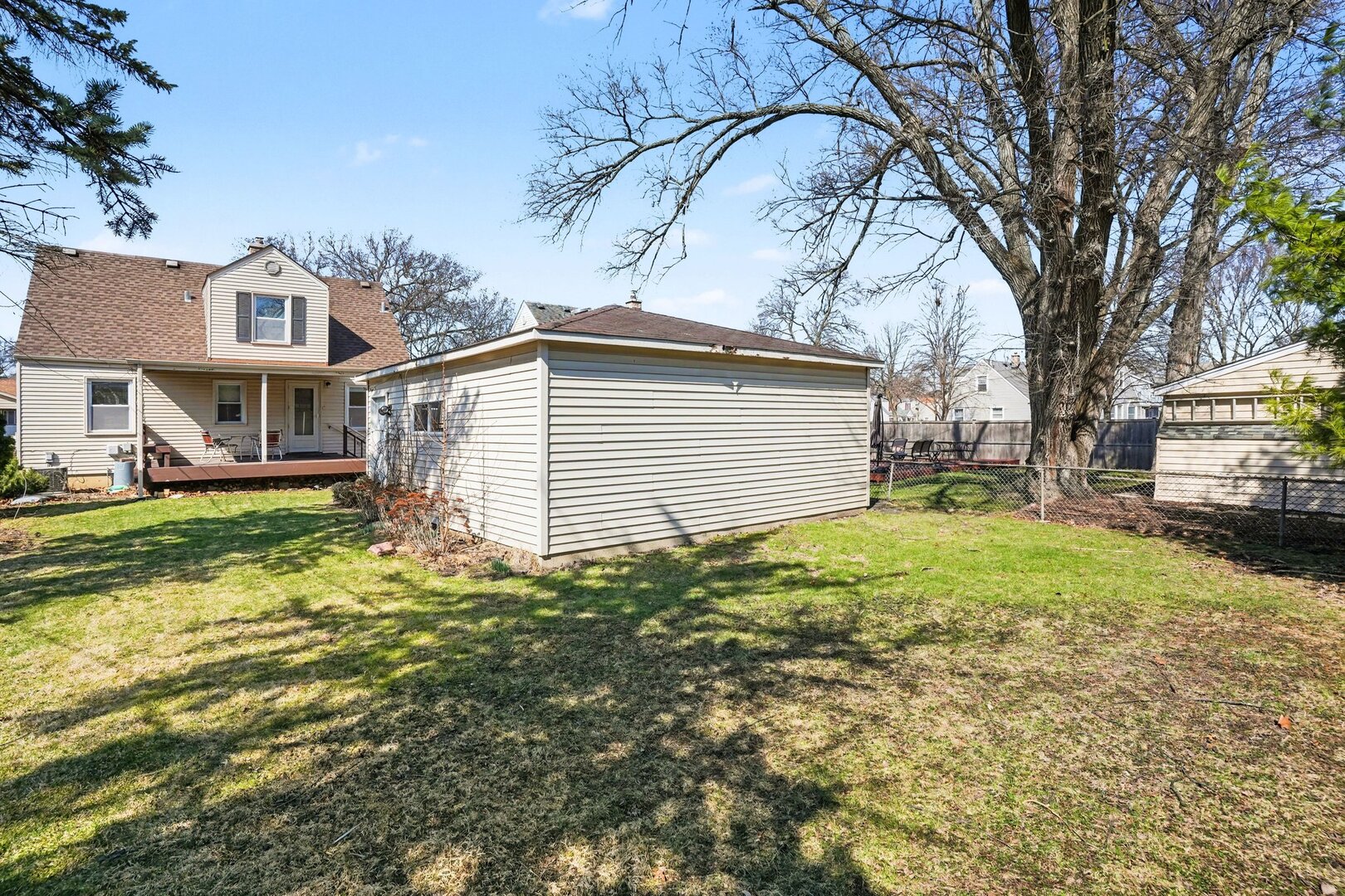 995 South Swain Avenue Elmhurst IL 60126
