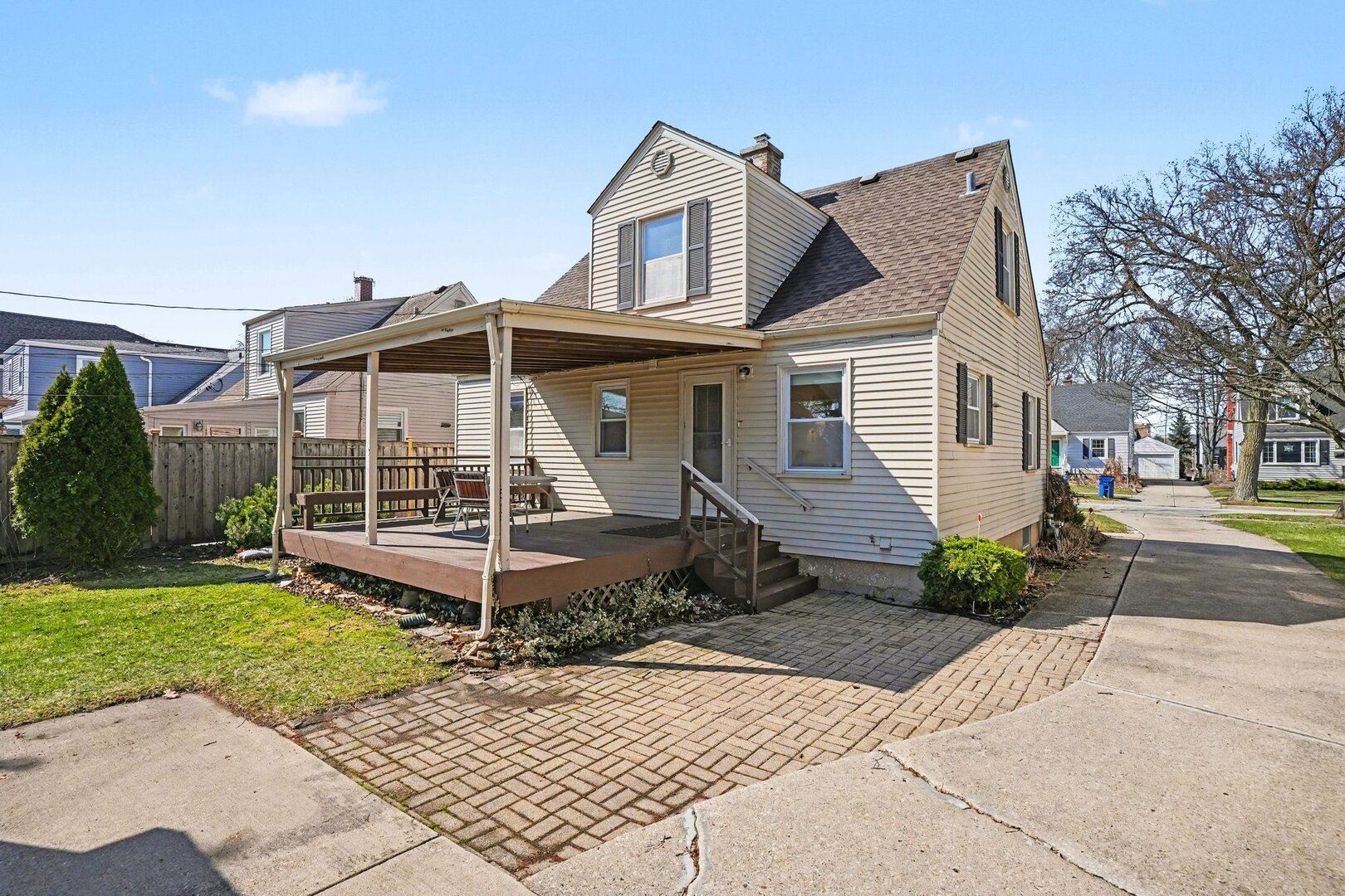 995 South Swain Avenue Elmhurst IL 60126