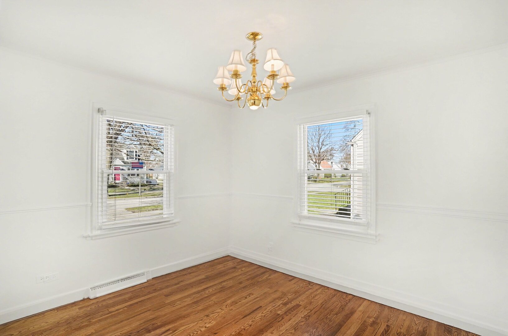 995 South Swain Avenue Elmhurst IL 60126