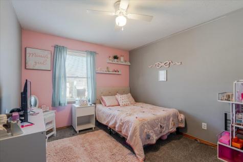 12 Spiria Court Bloomington IL 61701
