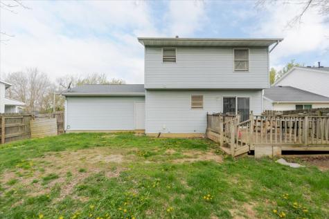 12 Spiria Court Bloomington IL 61701